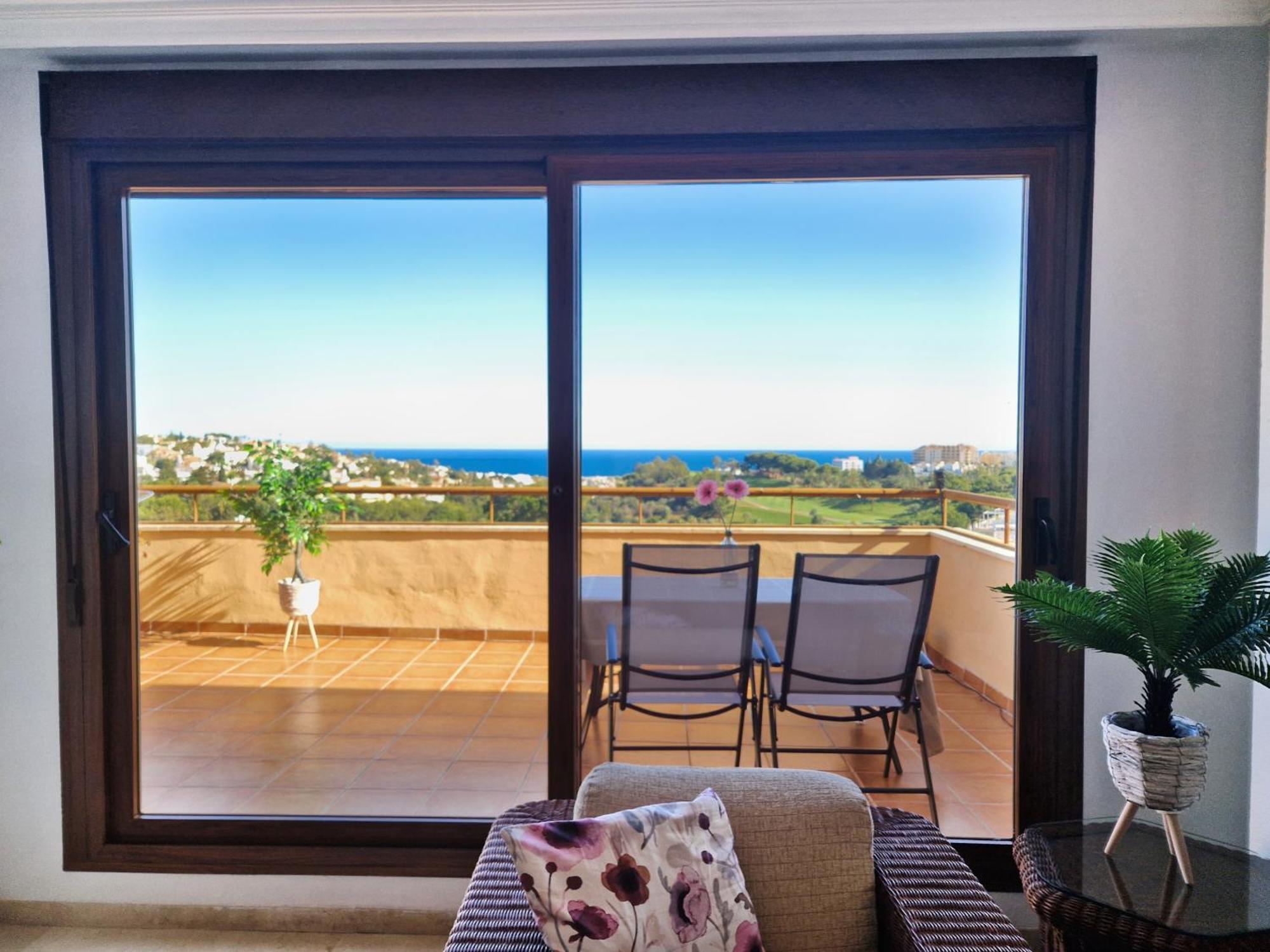 Appartement Penthouse Benalvistas Torregolf Seaview à Benalmádena Extérieur photo